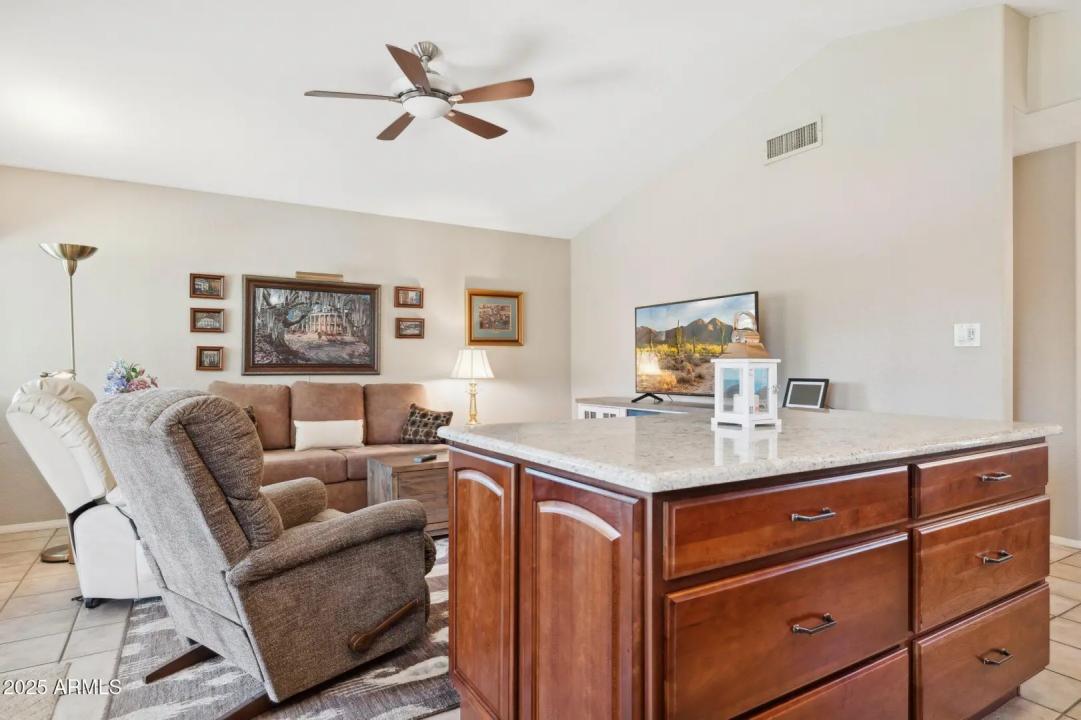 Real Estate Picture 10