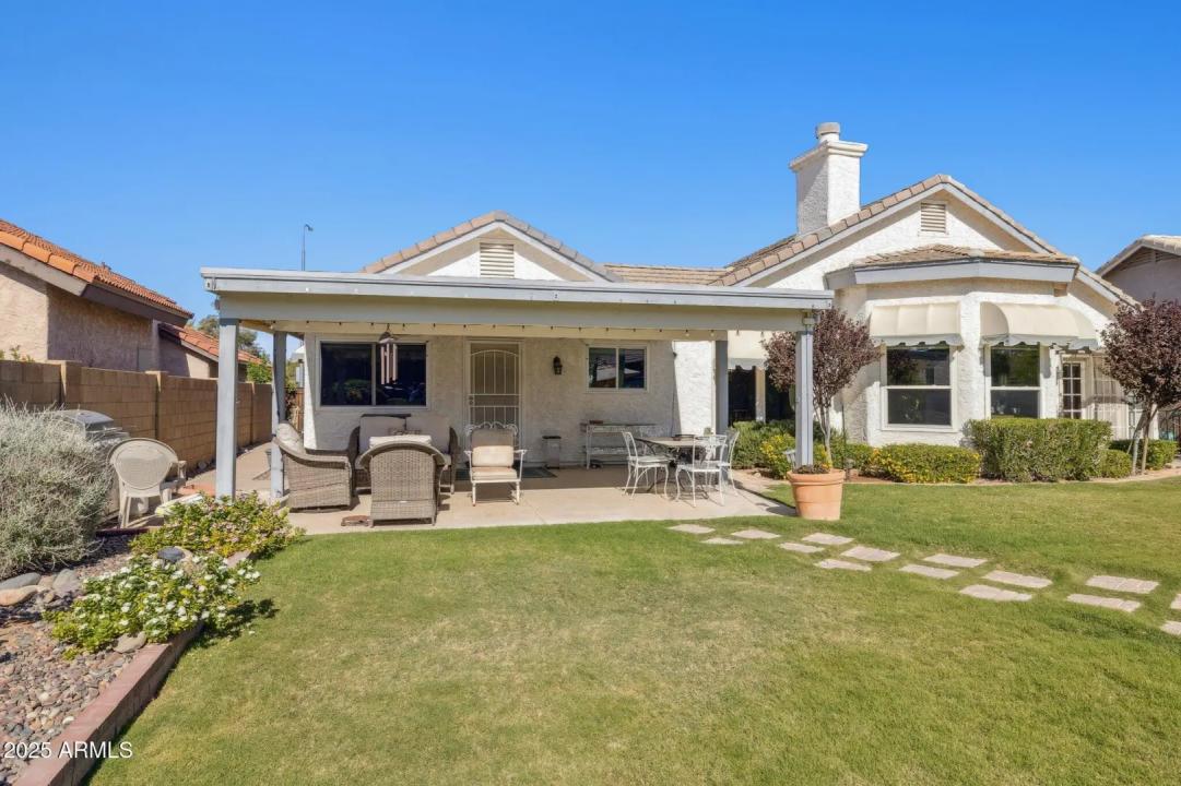 Real Estate Picture 23