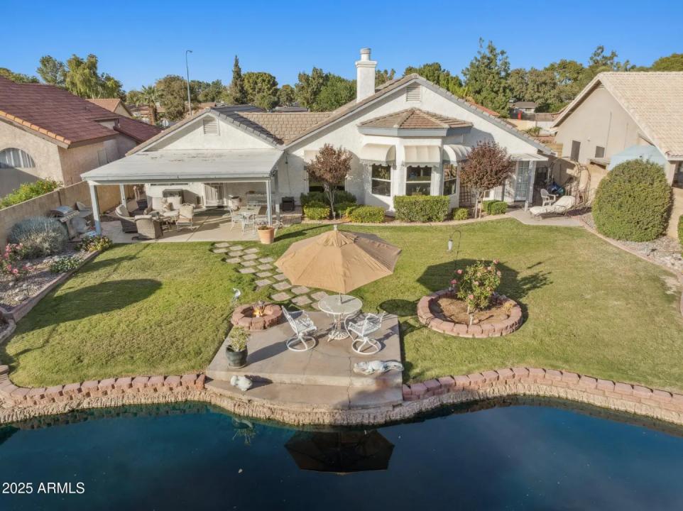 Real Estate Picture 24