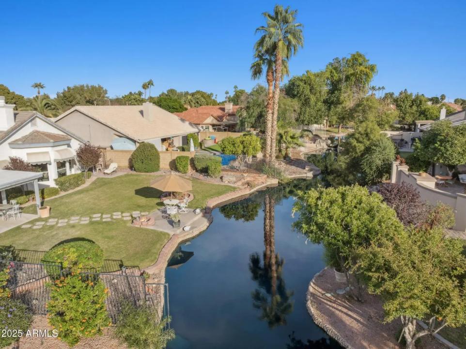 Real Estate Picture 37