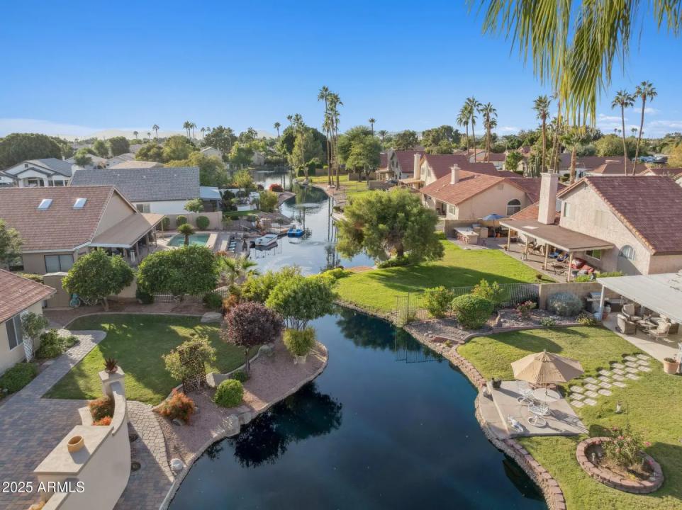 Real Estate Picture 38