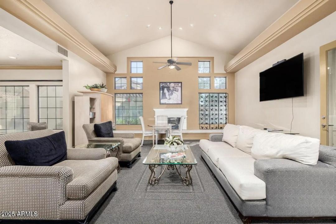 Real Estate Picture 20