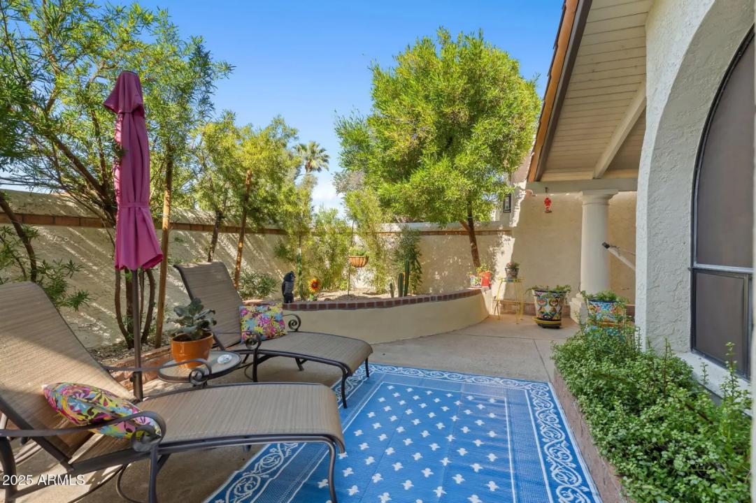 Real Estate Picture 6