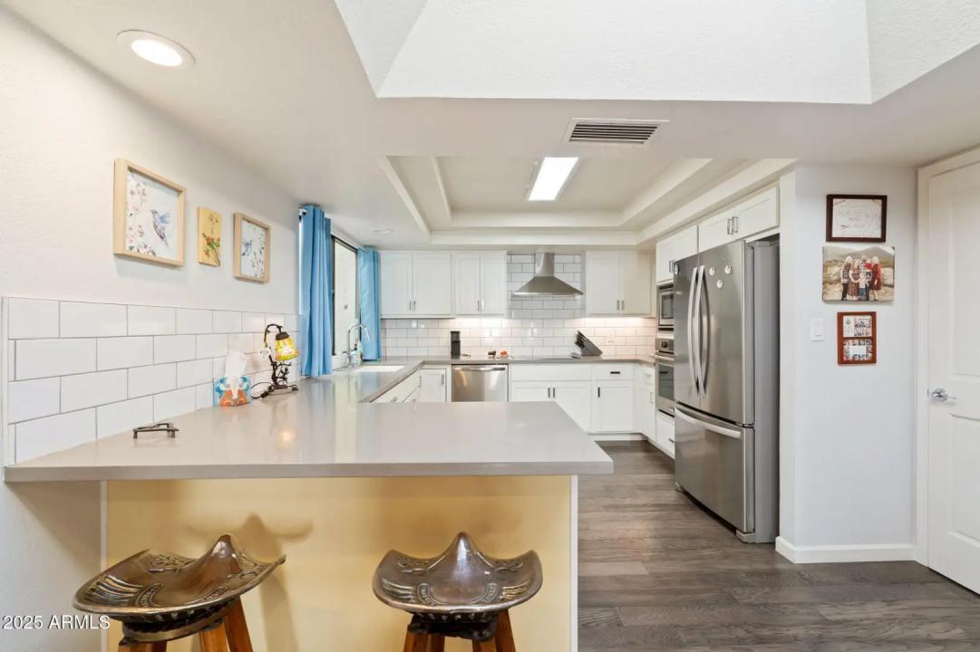 Real Estate Picture 23