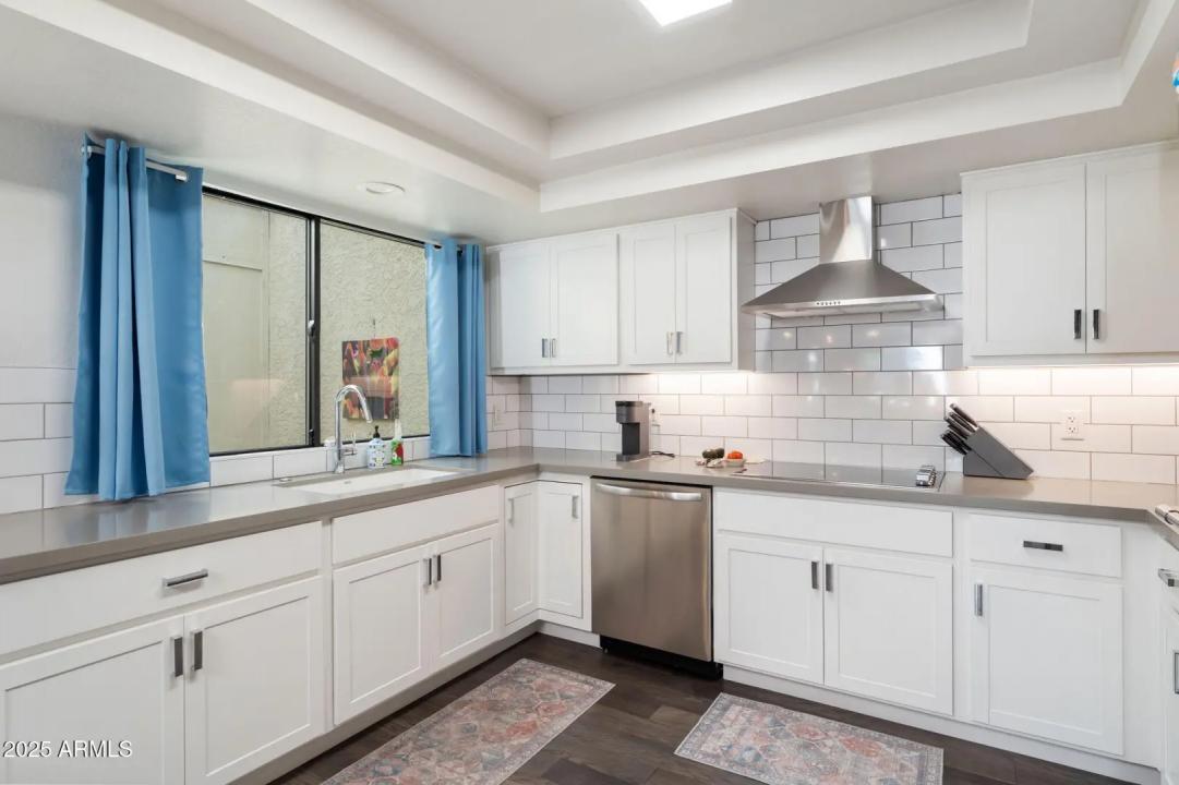 Real Estate Picture 26