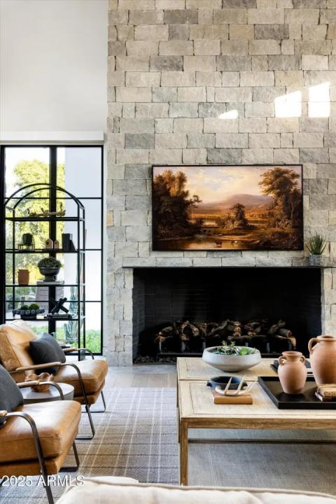 Real Estate Picture 15