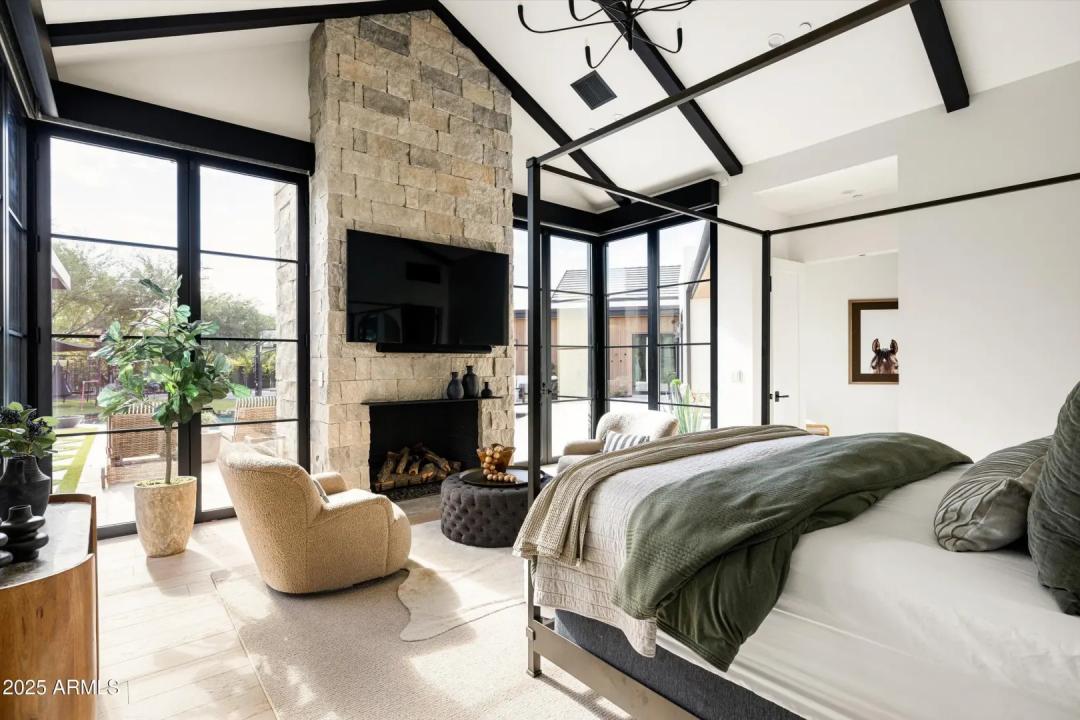 Real Estate Picture 19