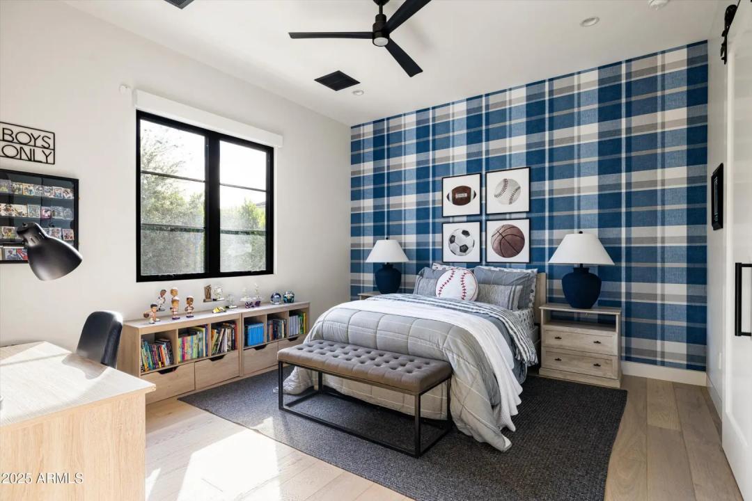 Real Estate Picture 32