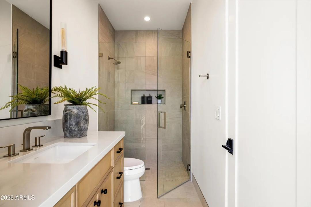 Real Estate Picture 35