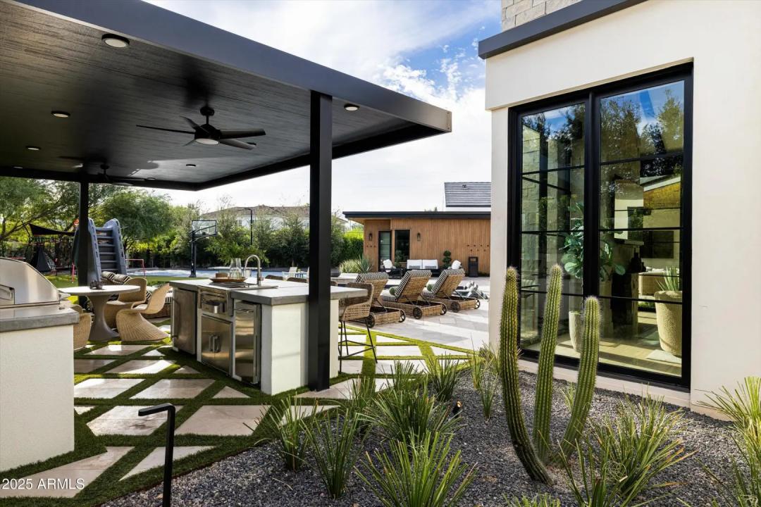 Real Estate Picture 52