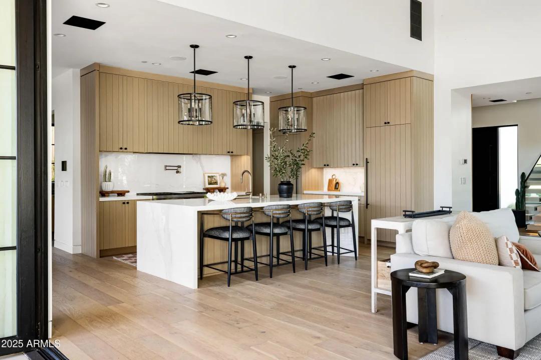 Real Estate Picture 71