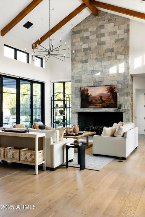 Real Estate Picture 77