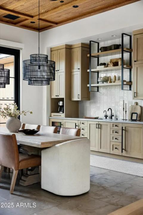 Real Estate Picture 80