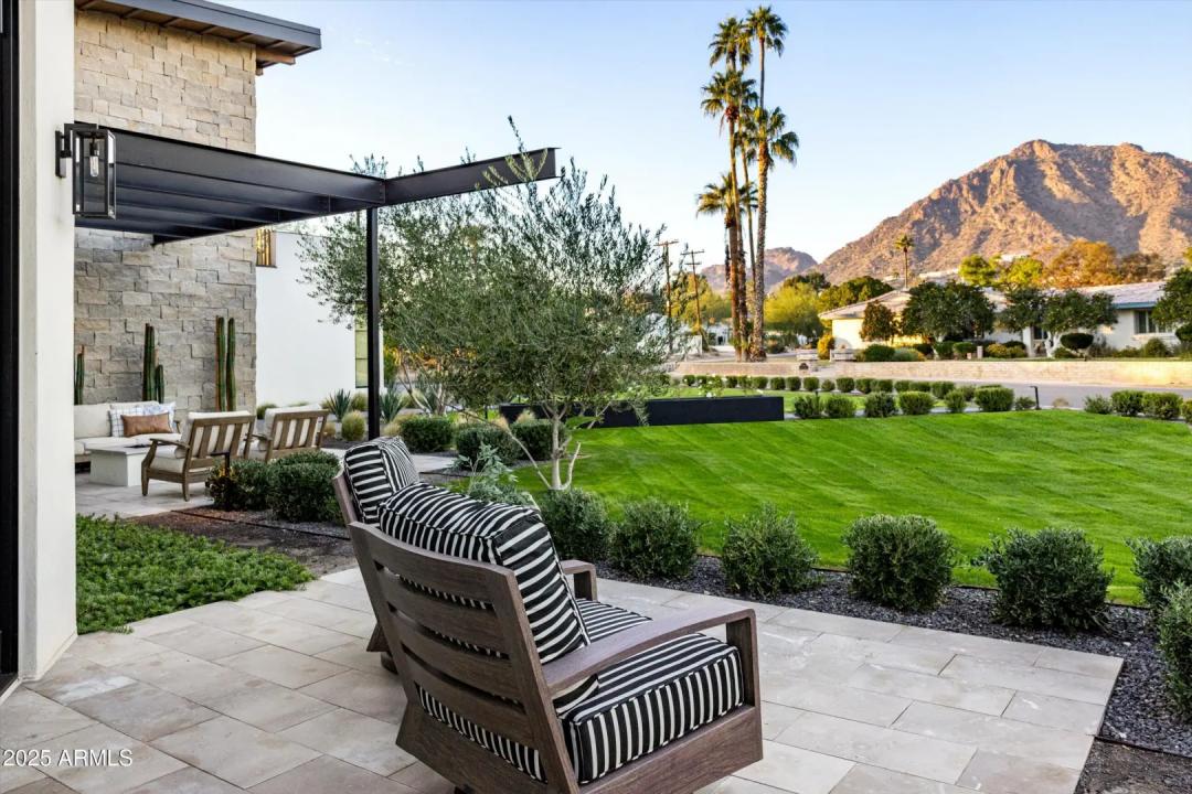 Real Estate Picture 95