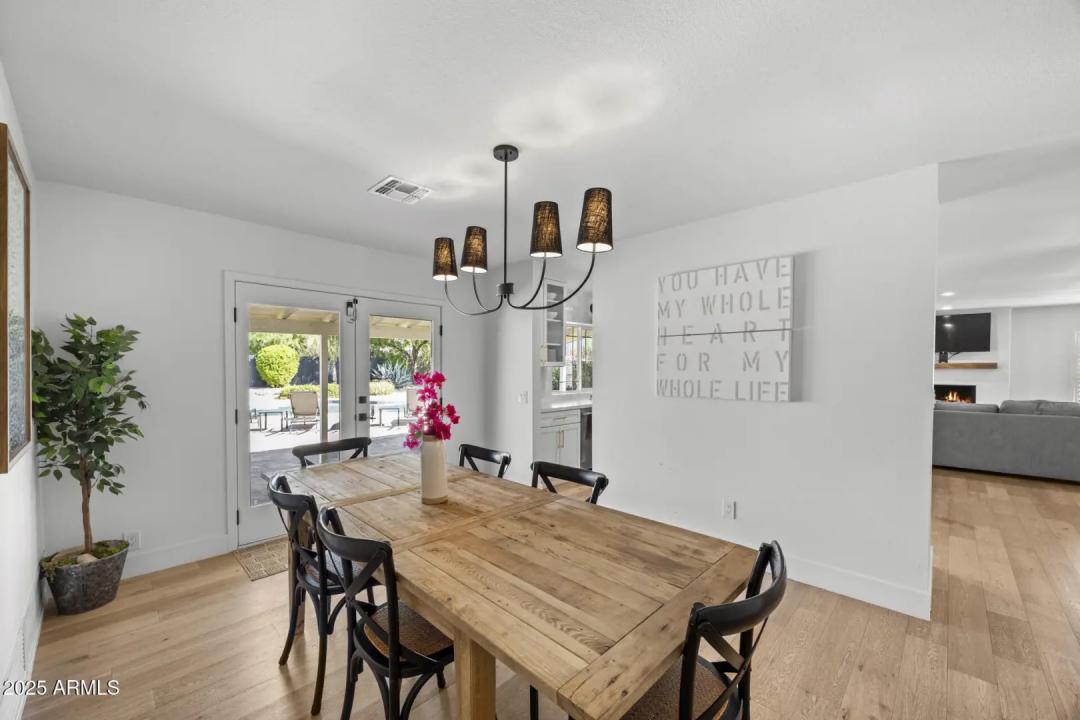 Real Estate Picture 11