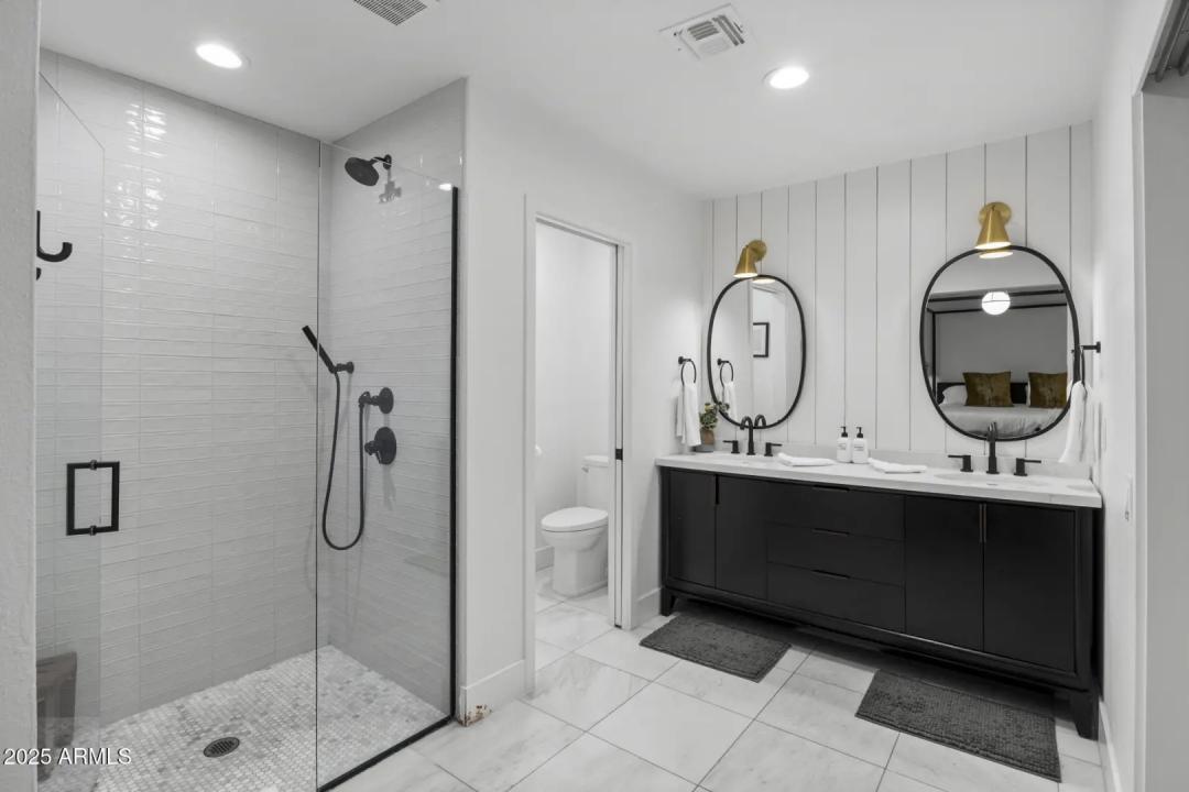 Real Estate Picture 22