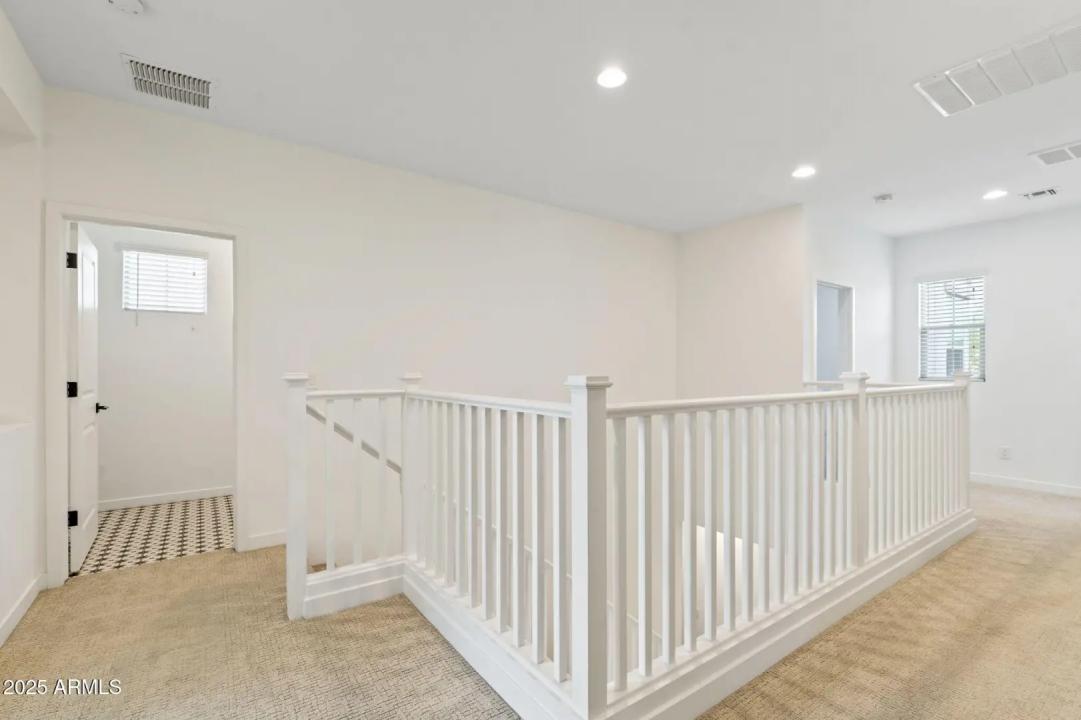 Real Estate Picture 24