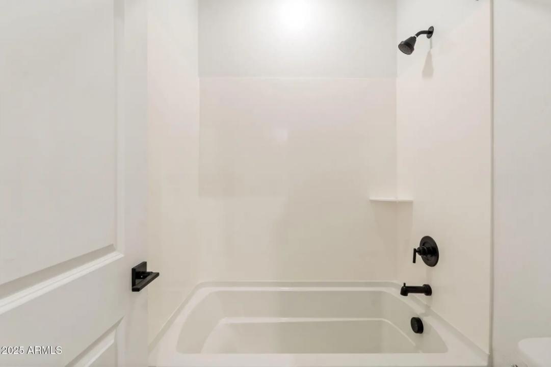 Real Estate Picture 40