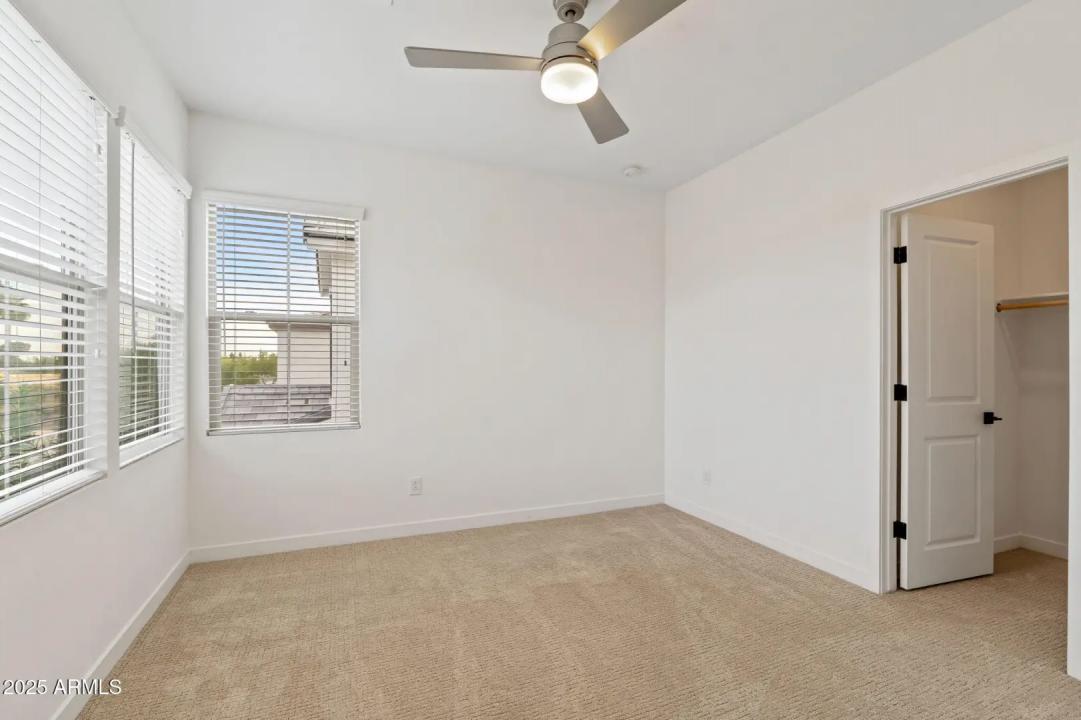 Real Estate Picture 42