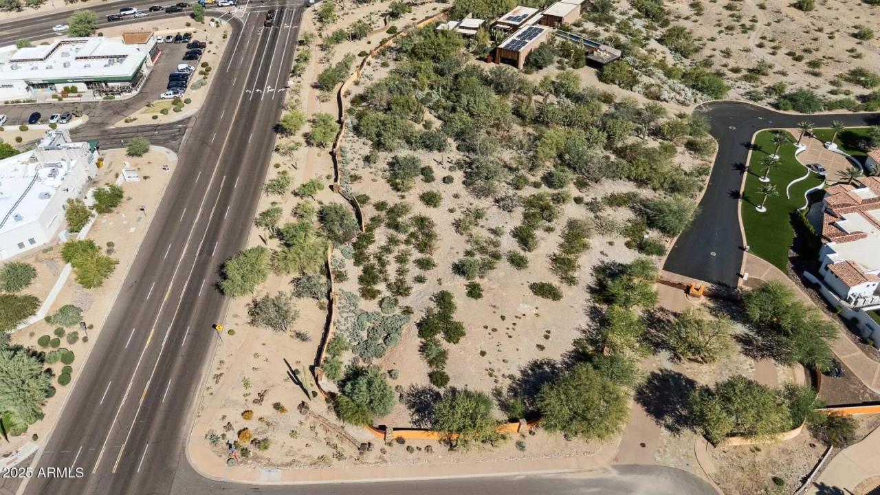 Real Estate Picture 5