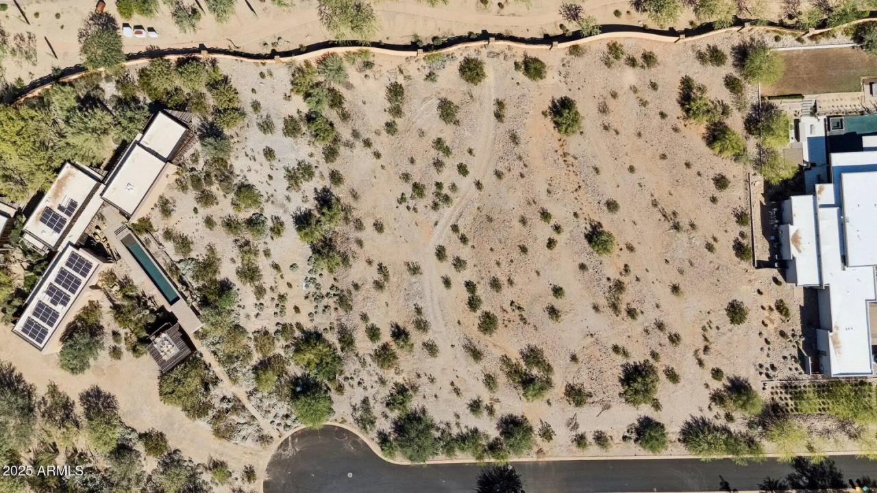 Real Estate Picture 6