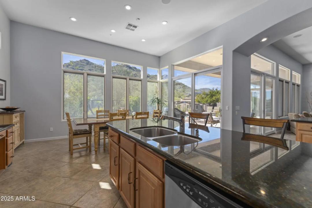 Real Estate Picture 23