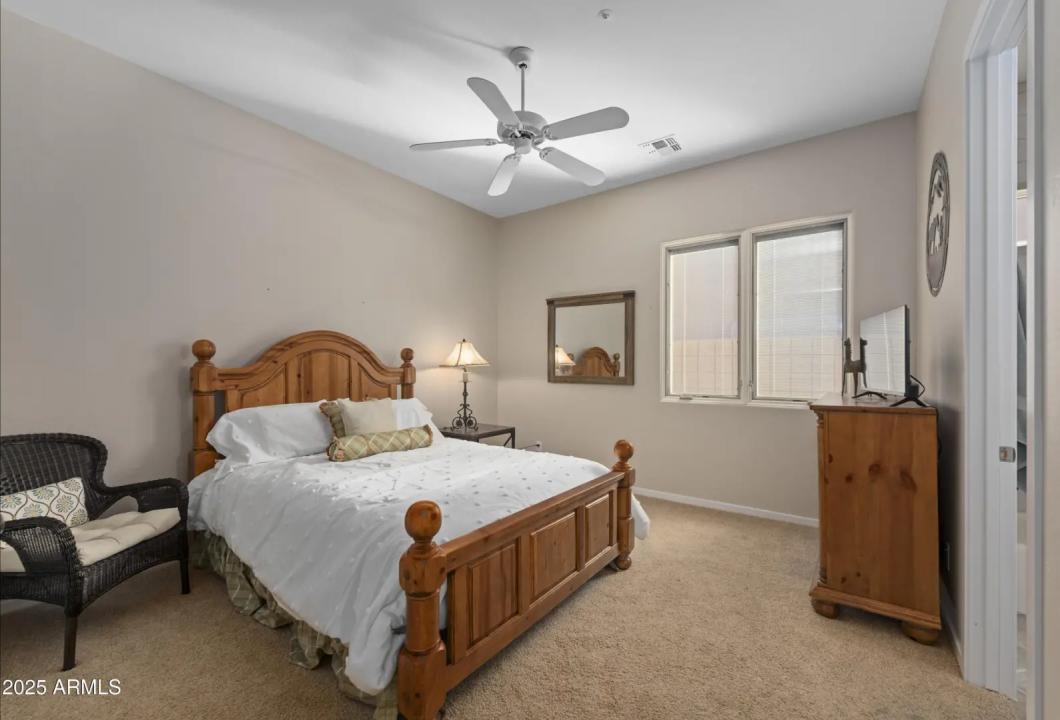 Real Estate Picture 33