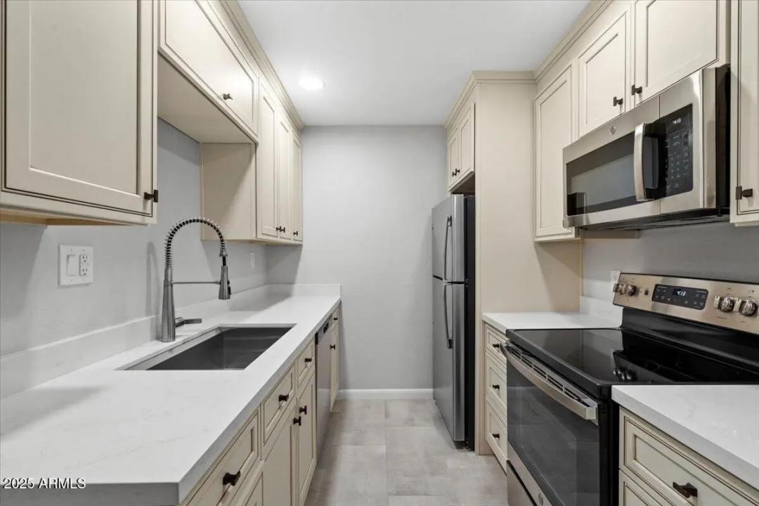 Real Estate Picture 2