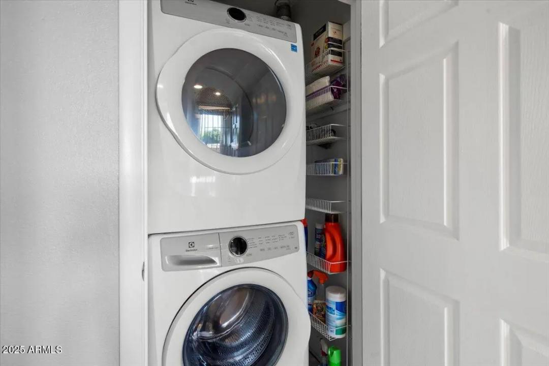 Real Estate Picture 14