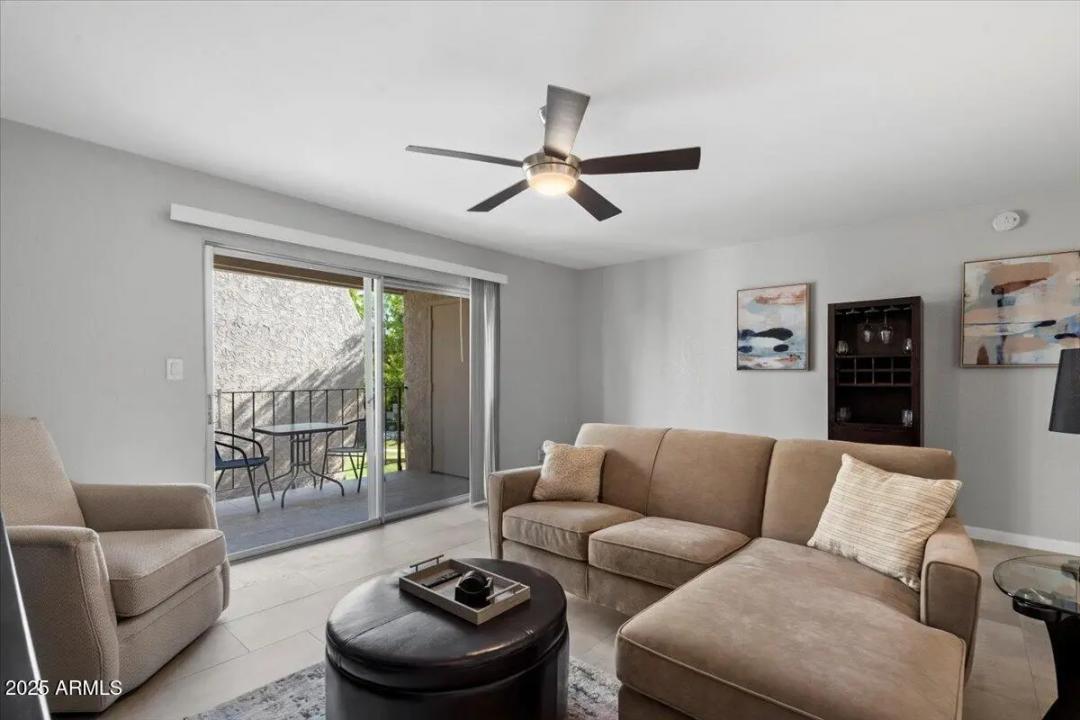 Real Estate Picture 9