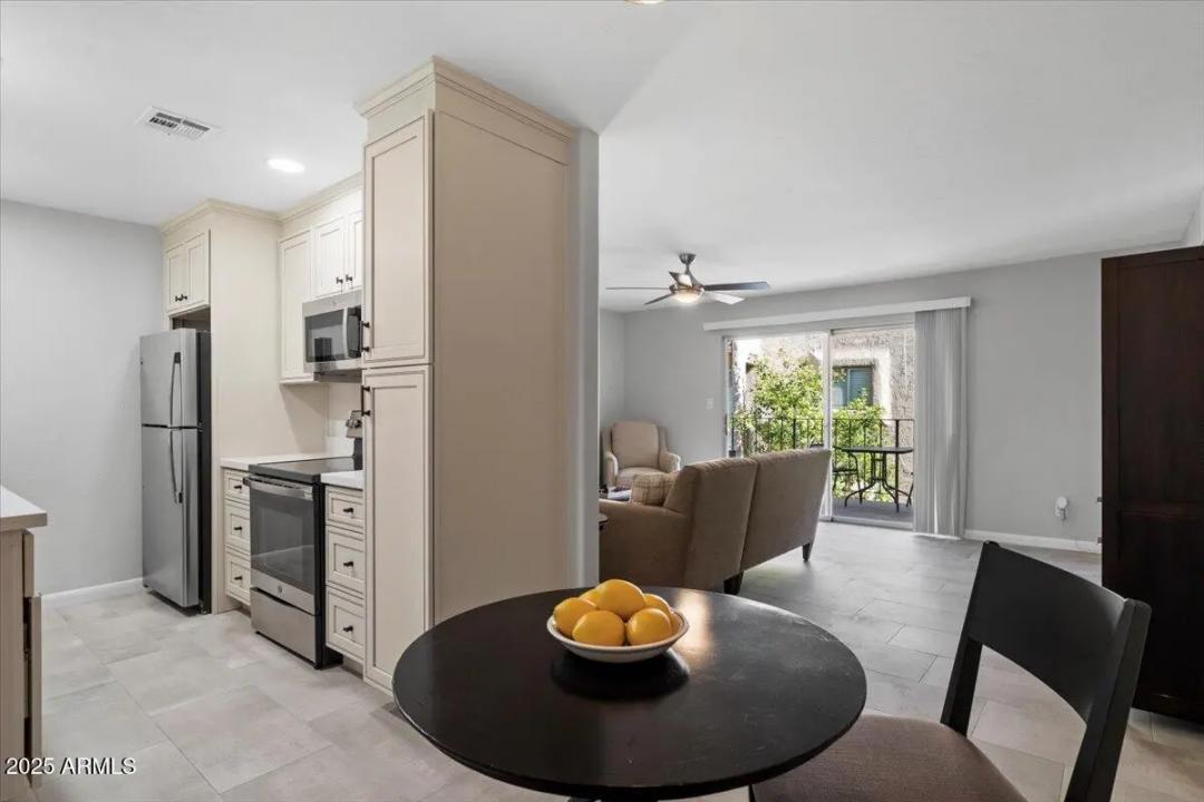 Real Estate Picture 1