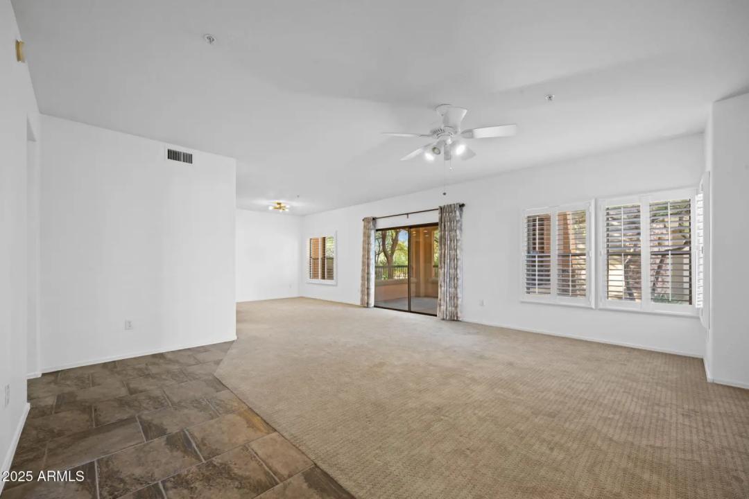 Real Estate Picture 4