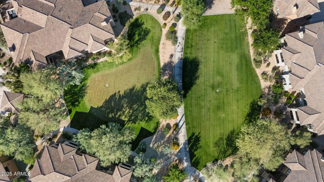 Real Estate Picture 25