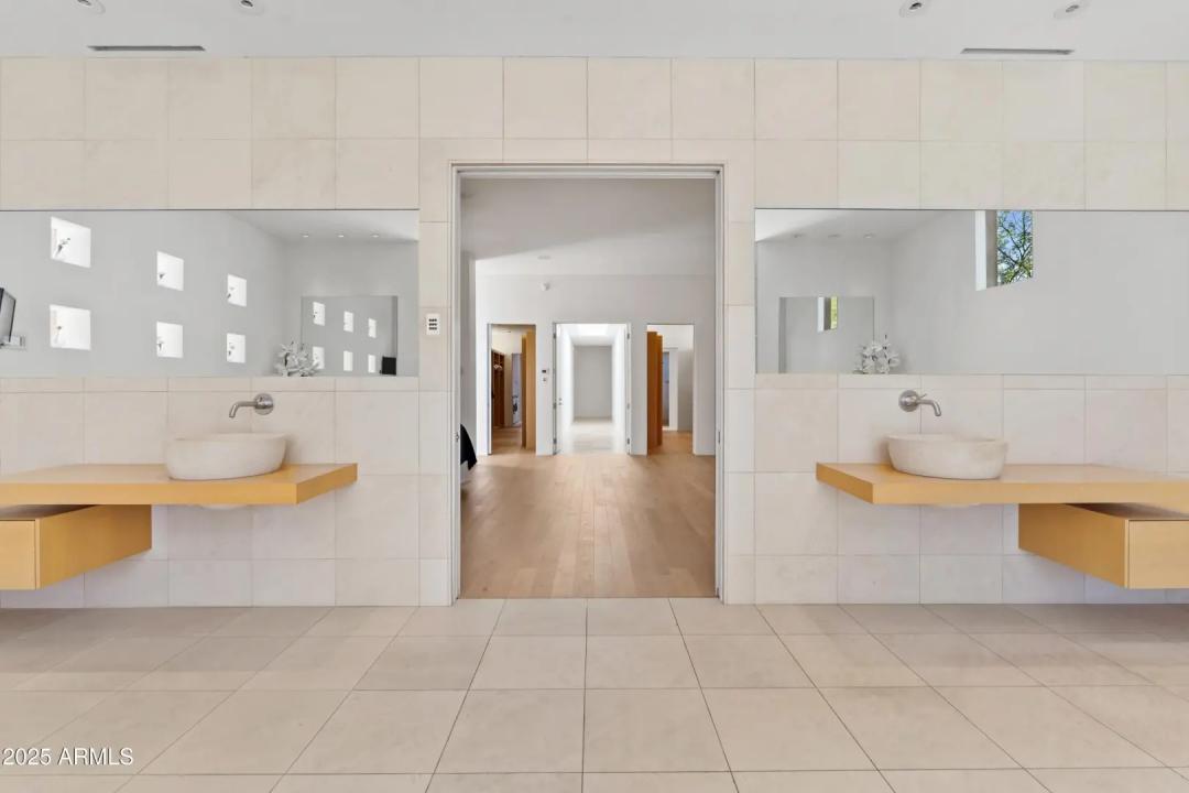 Real Estate Picture 30