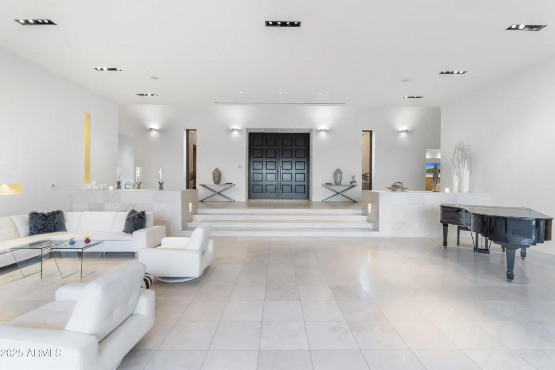 Real Estate Picture 70