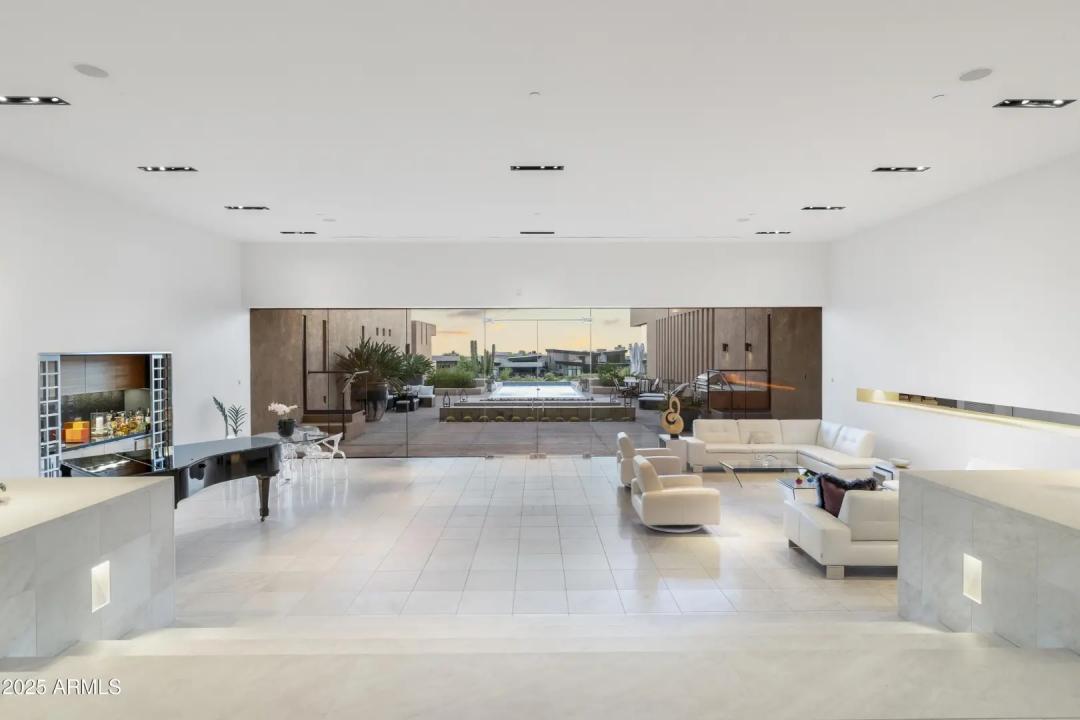 Real Estate Picture 75