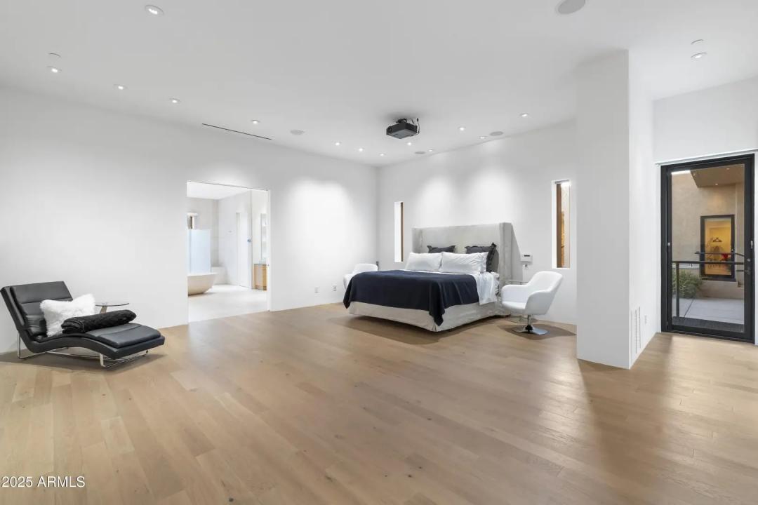 Real Estate Picture 94