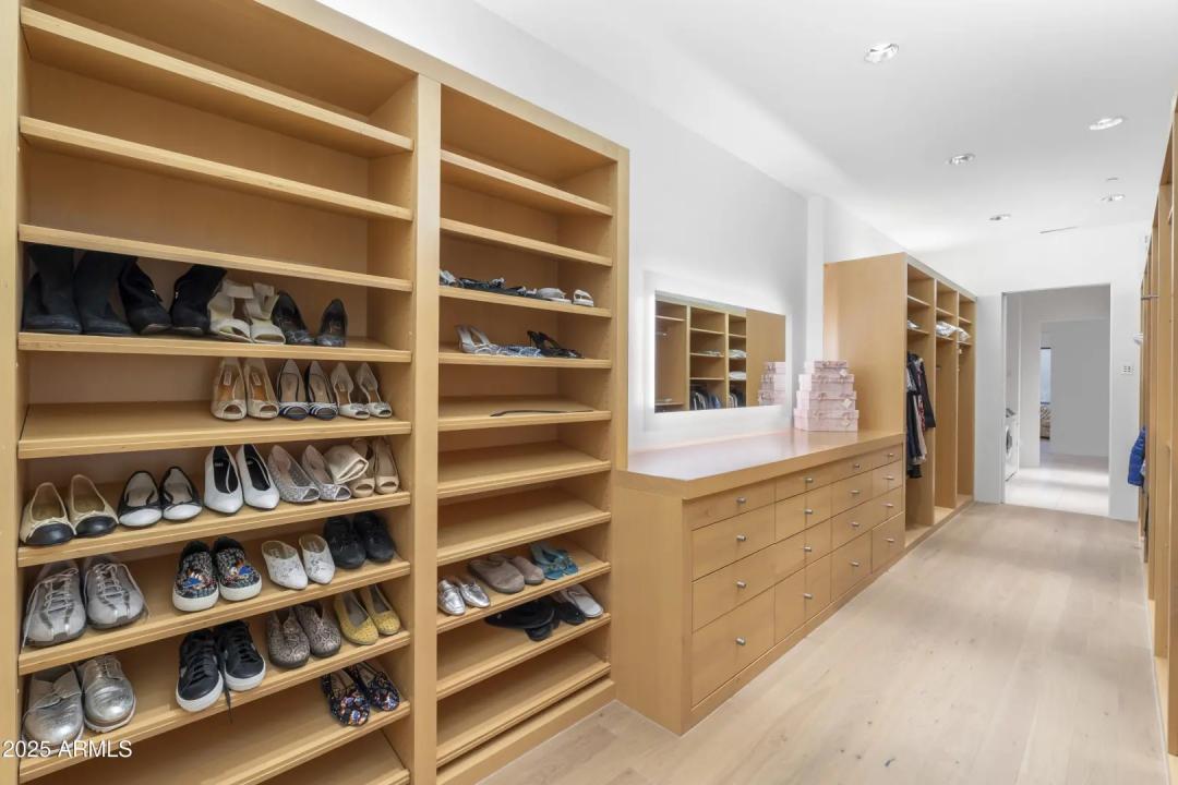 Real Estate Picture 105