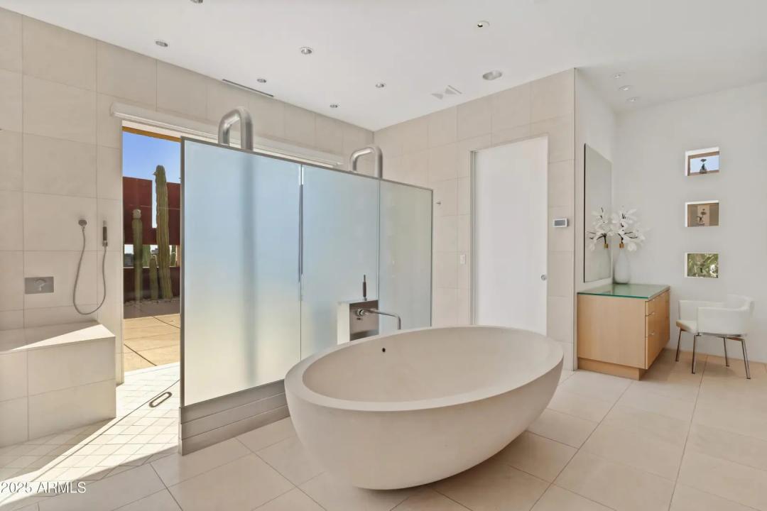 Real Estate Picture 34