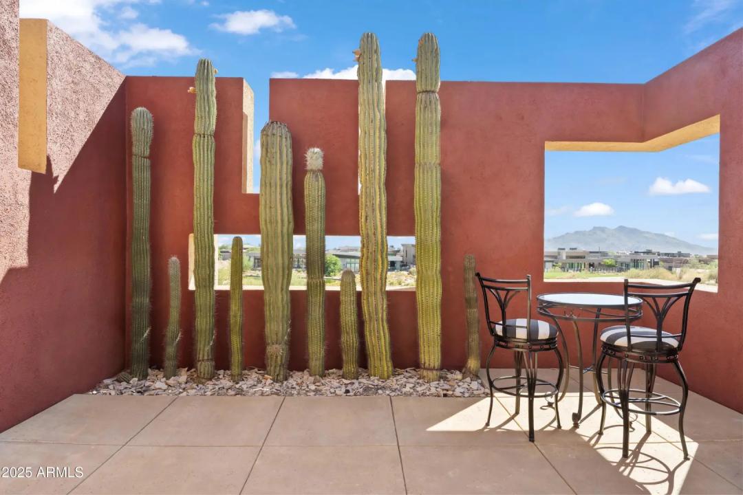 Real Estate Picture 38