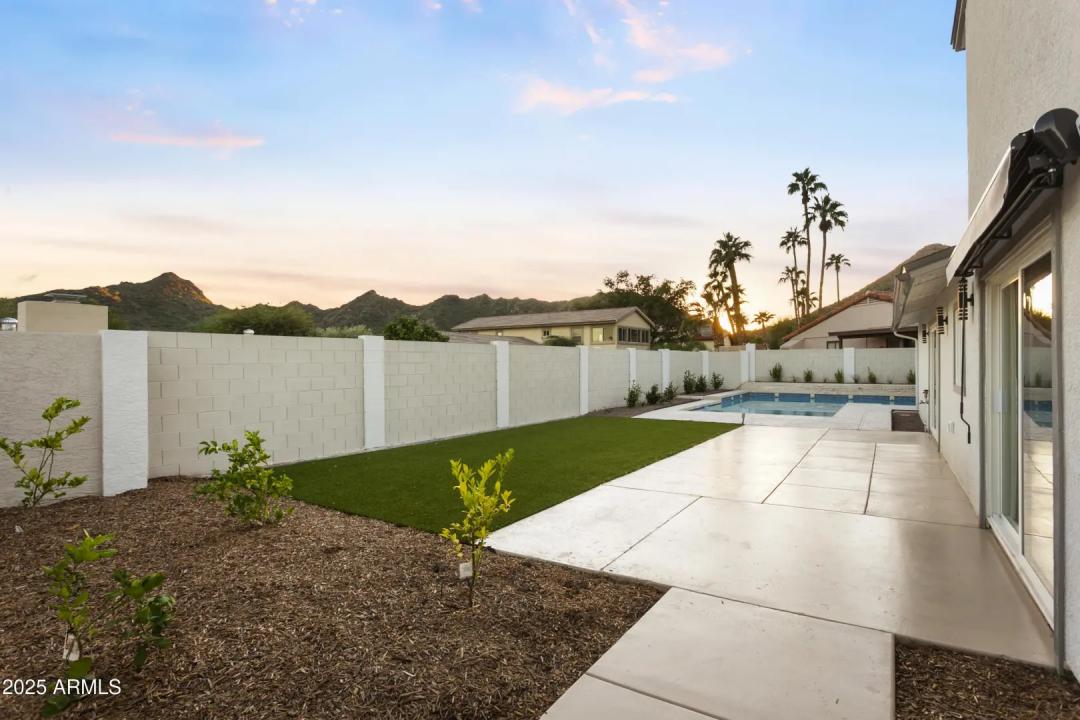 Real Estate Picture 29