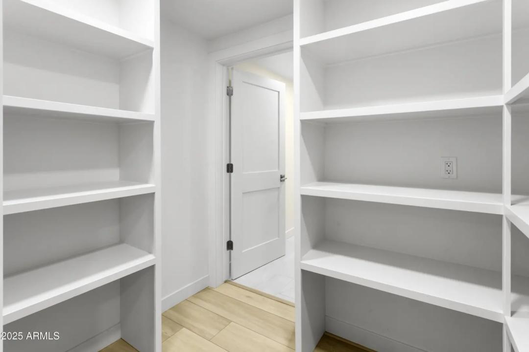 Real Estate Picture 21