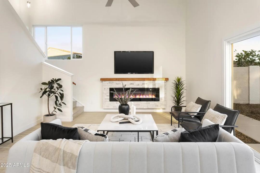 Real Estate Picture 10