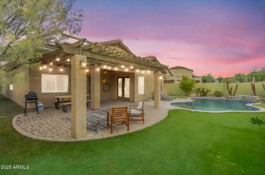 Real Estate Picture 2