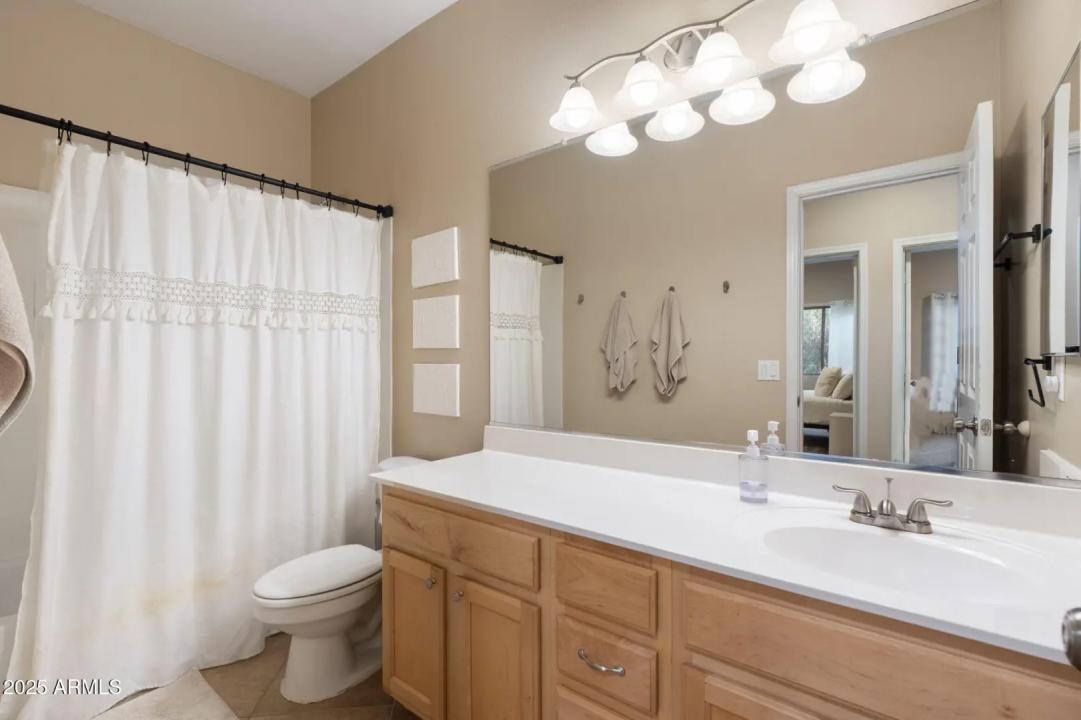 Real Estate Picture 18