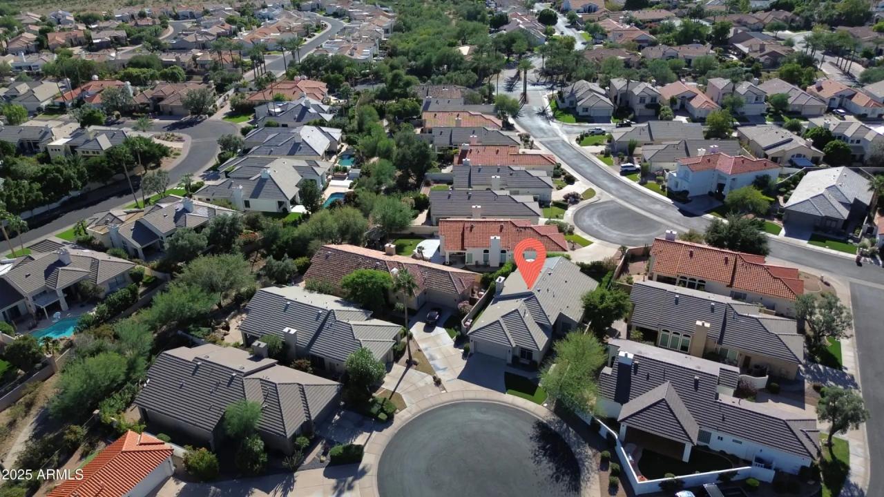 Real Estate Picture 3