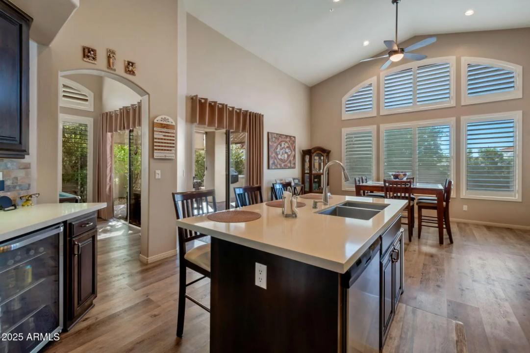 Real Estate Picture 6