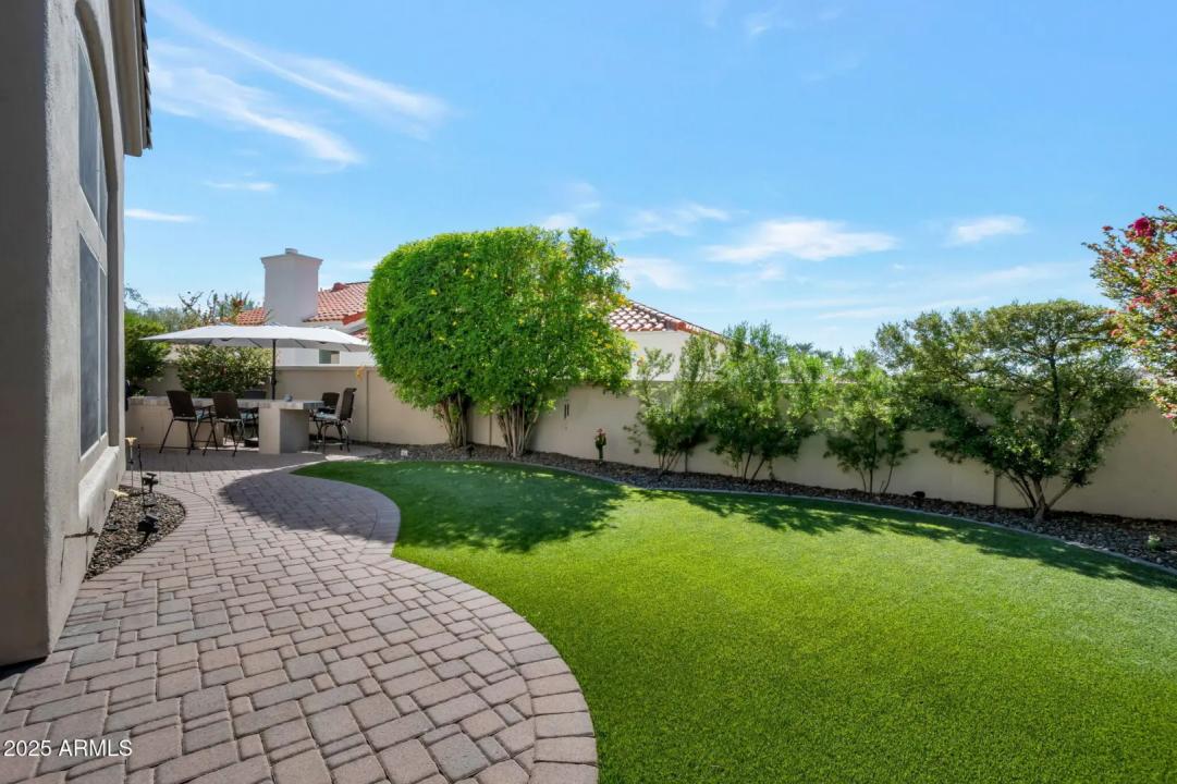 Real Estate Picture 27