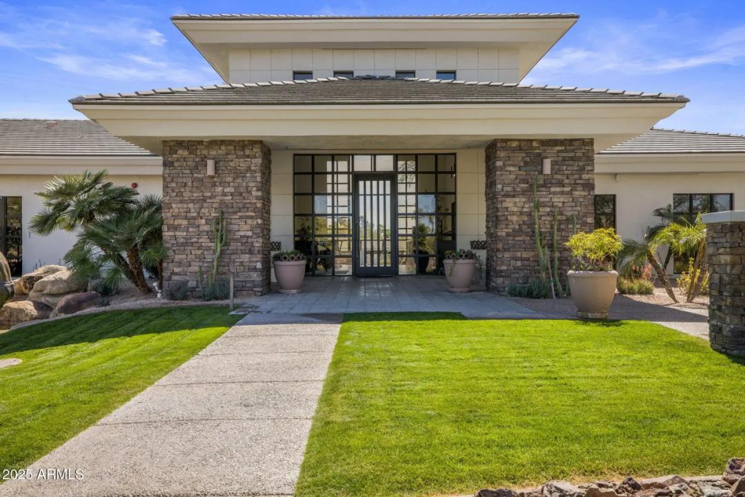 Real Estate Picture 37