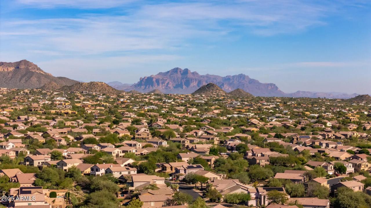 Real Estate Picture 58